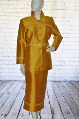 Lily & Taylor Formal Church Skirt Suit Vibrant Gold/Yellow Raw Silk Size 8